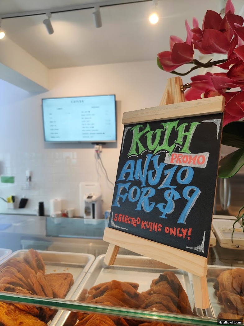 Hazreens Cafe - general