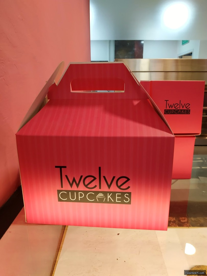 Twelve Cupcakes - general