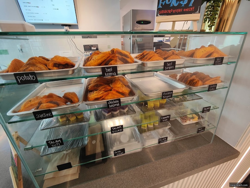 Hazreens Cafe - general