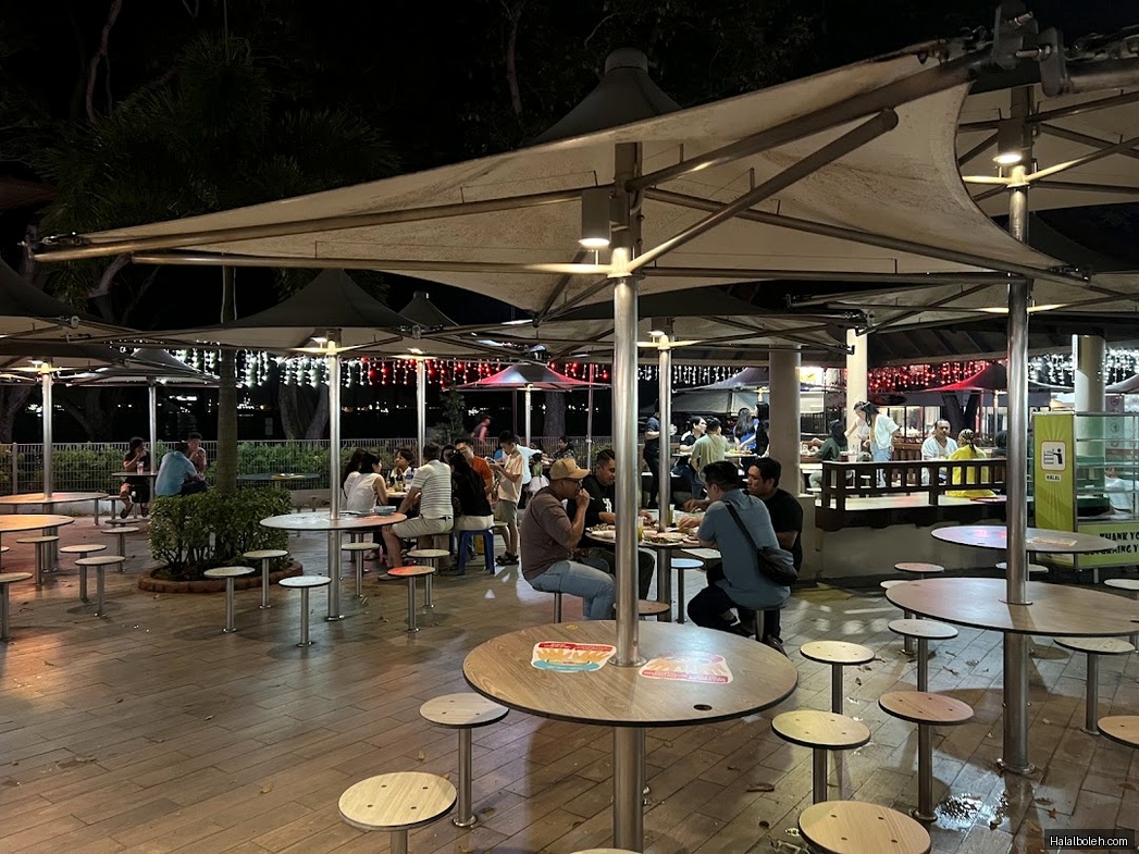 High Kee BBQ Seafood at East Coast Lagoon Food Village - General