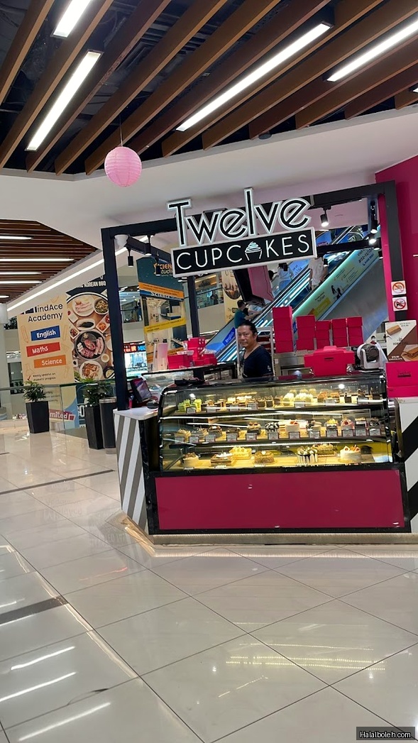 Twelve Cupcakes - general