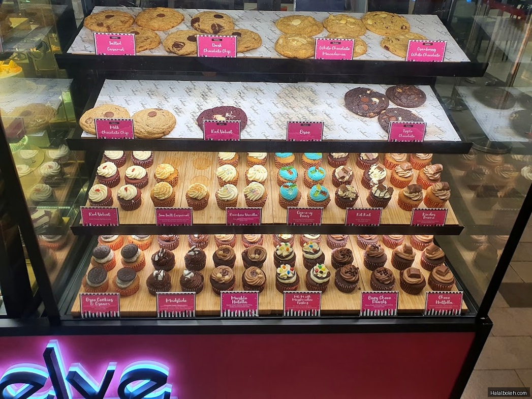 Twelve Cupcakes - general