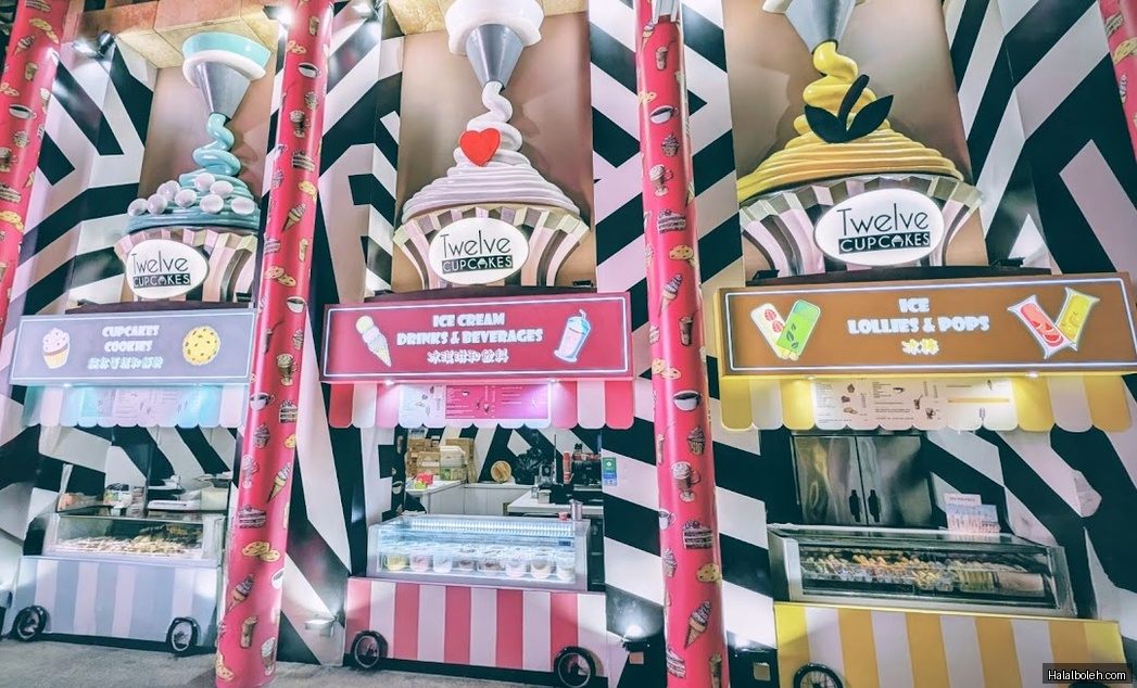 Twelve Cupcakes - general