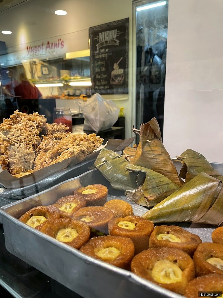 Yusof & Arni Cafe at 14 Scotts Road - General