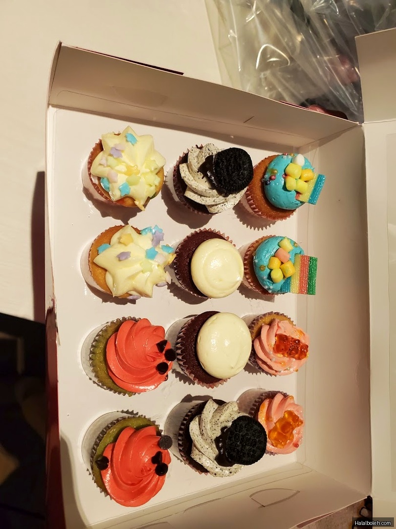 Twelve Cupcakes - general