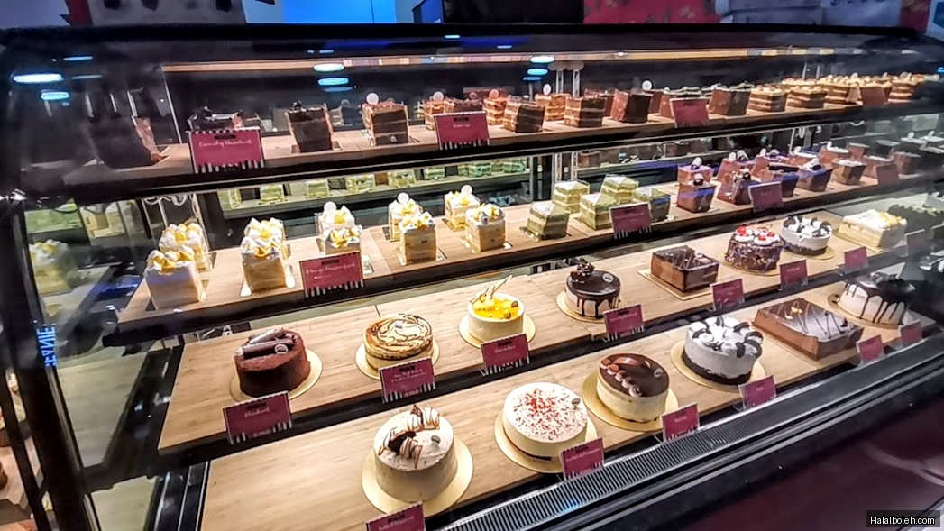 Twelve Cupcakes - general