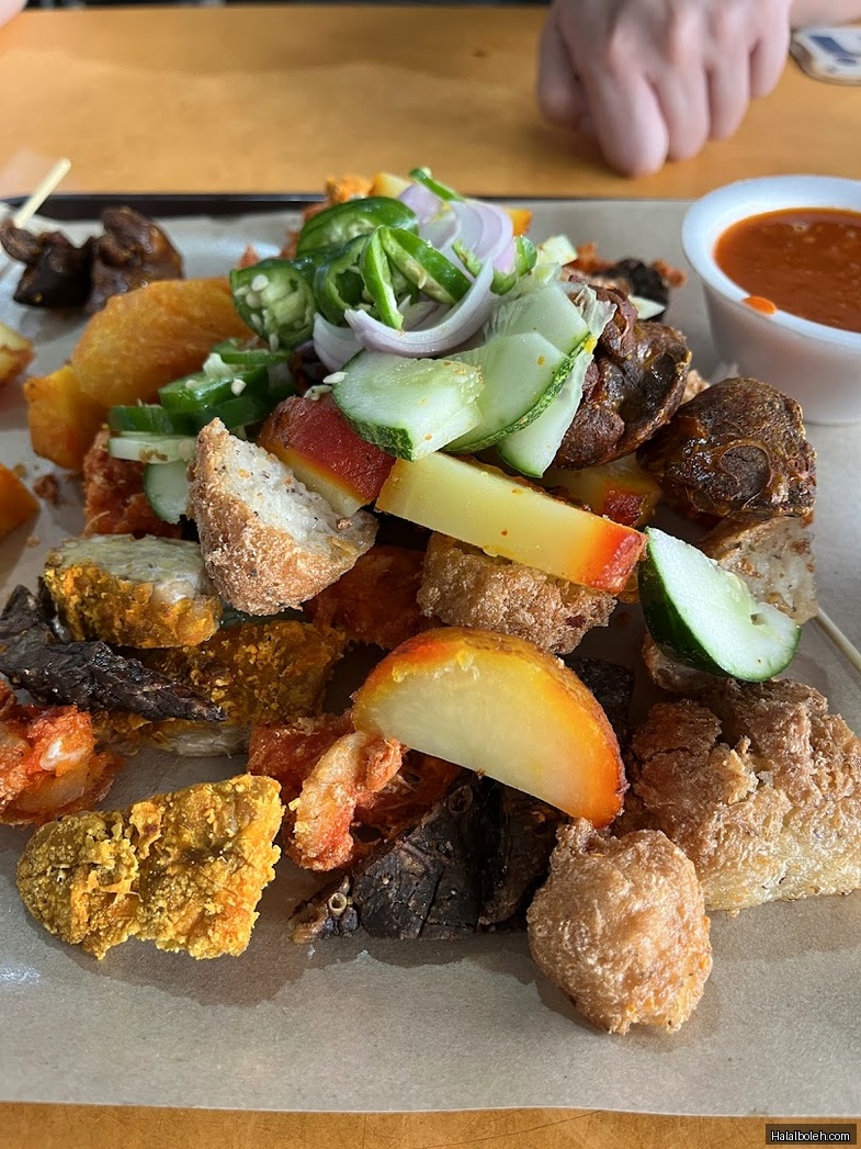 Haji Johan Indian Muslim Food (Temasek Indian Rojak) at Tekka Centre - General