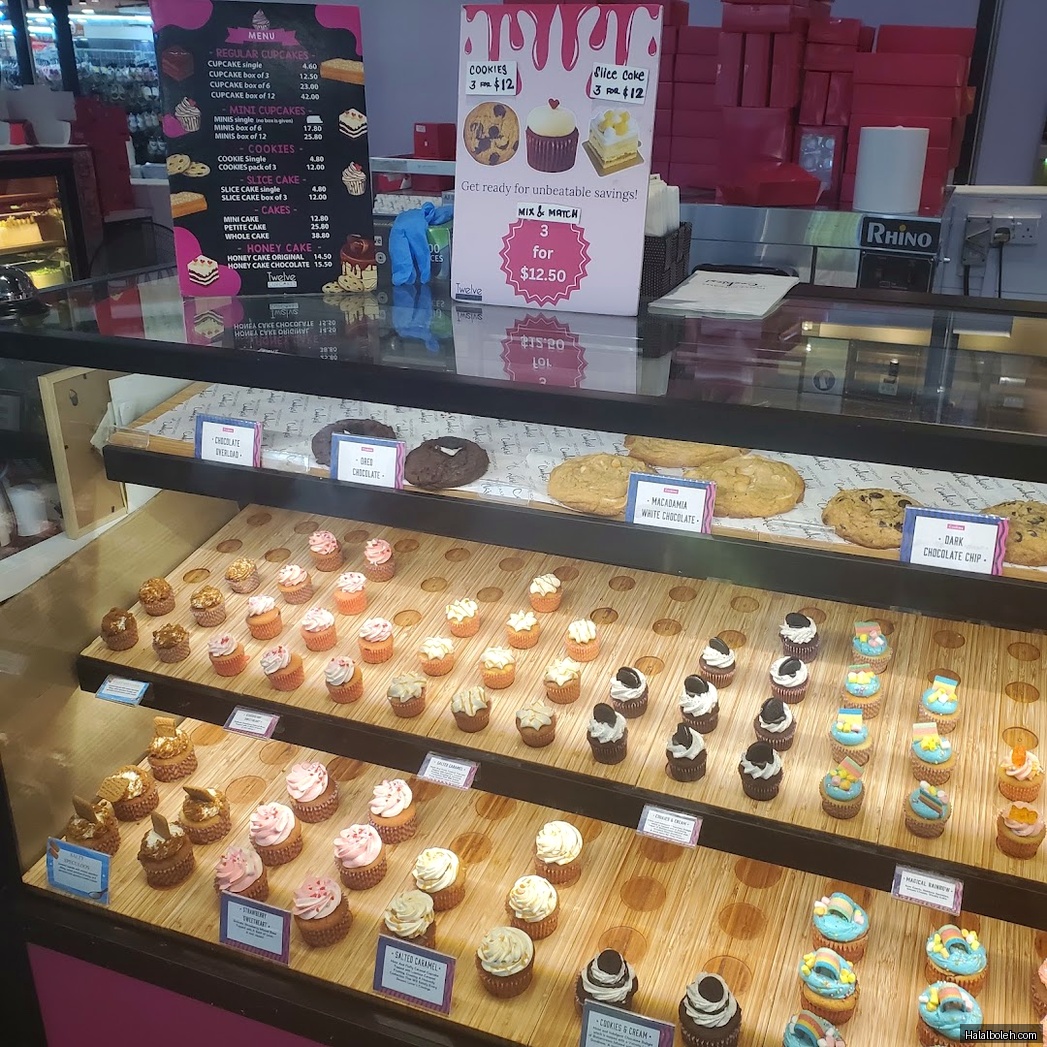 Twelve Cupcakes - general