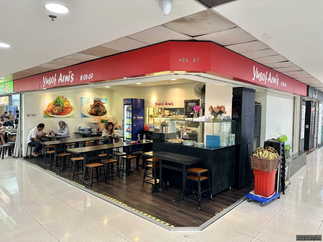Yusof & Arni Cafe - general