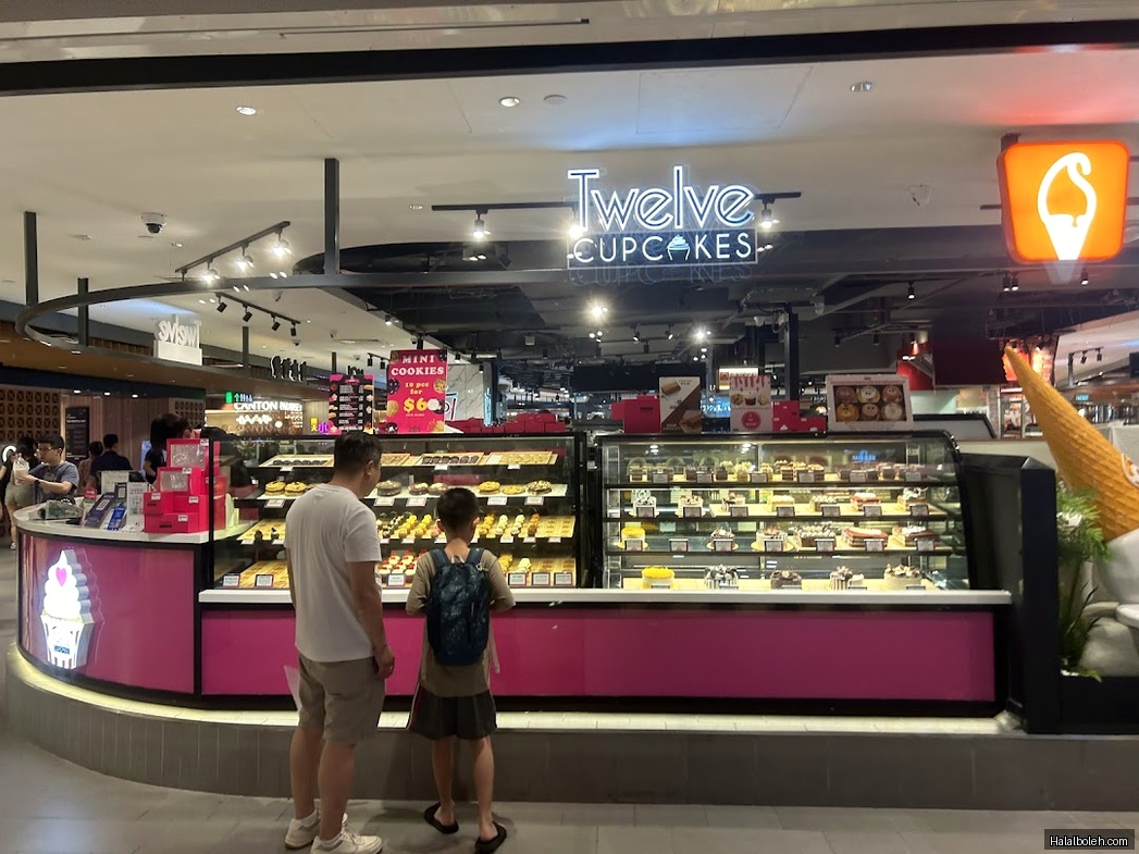 Twelve Cupcakes - general