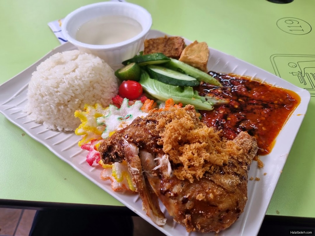 Ros Kitchen - general