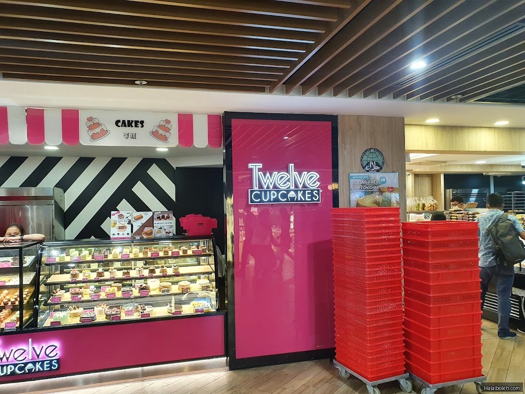 Twelve Cupcakes - general
