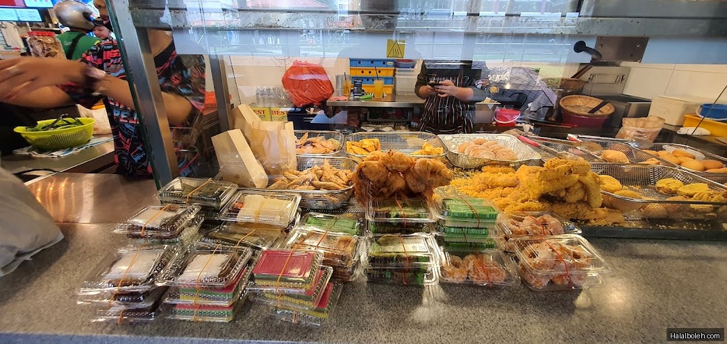 Nenda's Fritters at Ang Mo Kio - General