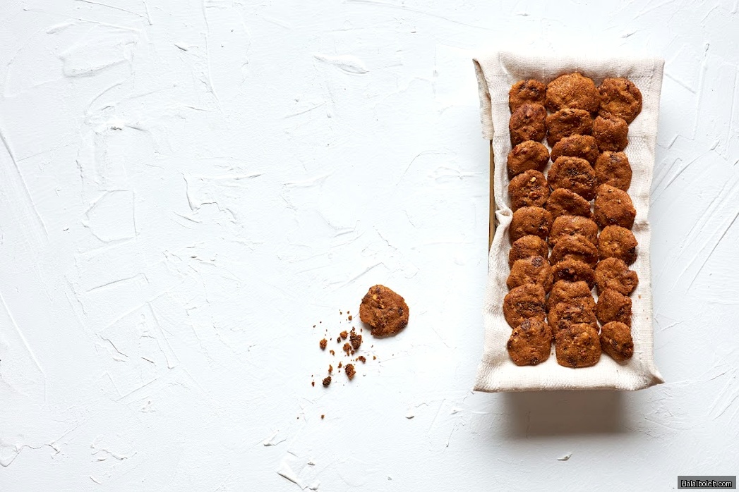 Famous Amos - general