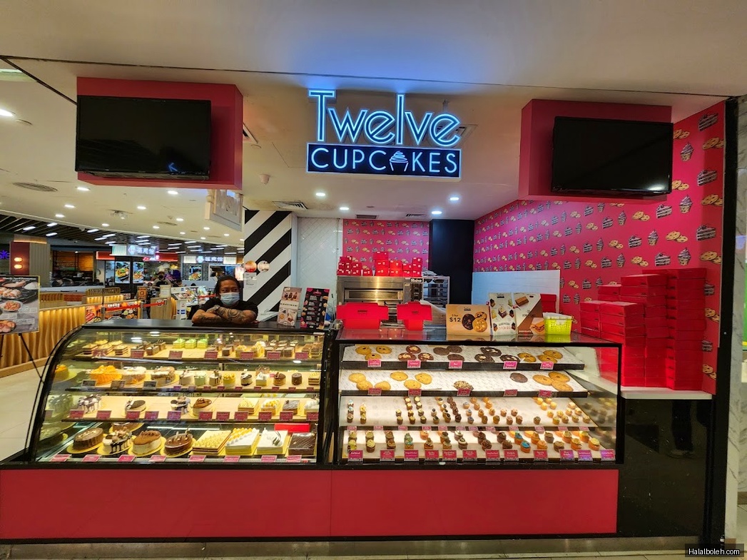 Twelve Cupcakes - general