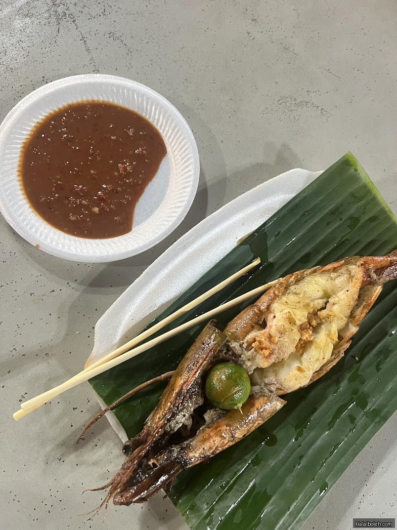 Goh Chew Kee BBQ Seafood at 500 Clemenceau Ave N - General