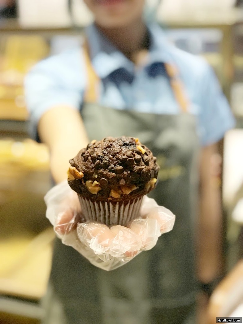 Famous Amos - general