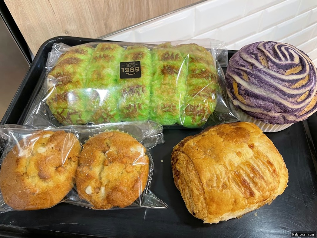 Swee Heng 1989 Signature - general