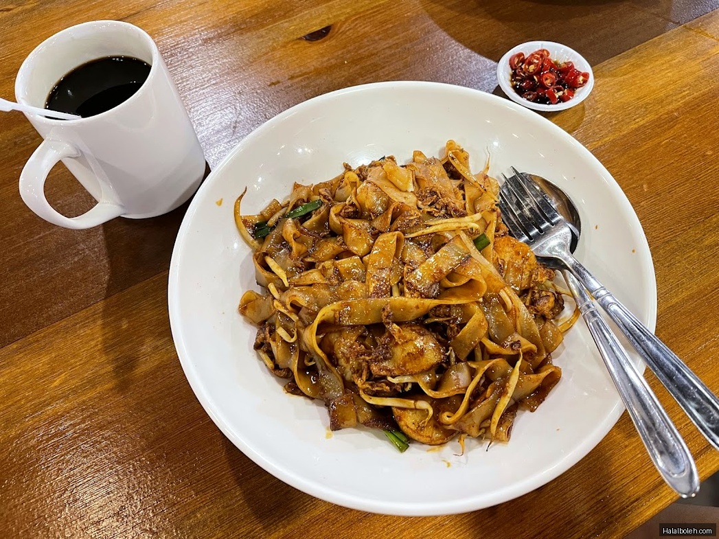 Lucky at Gain City Megastore - General