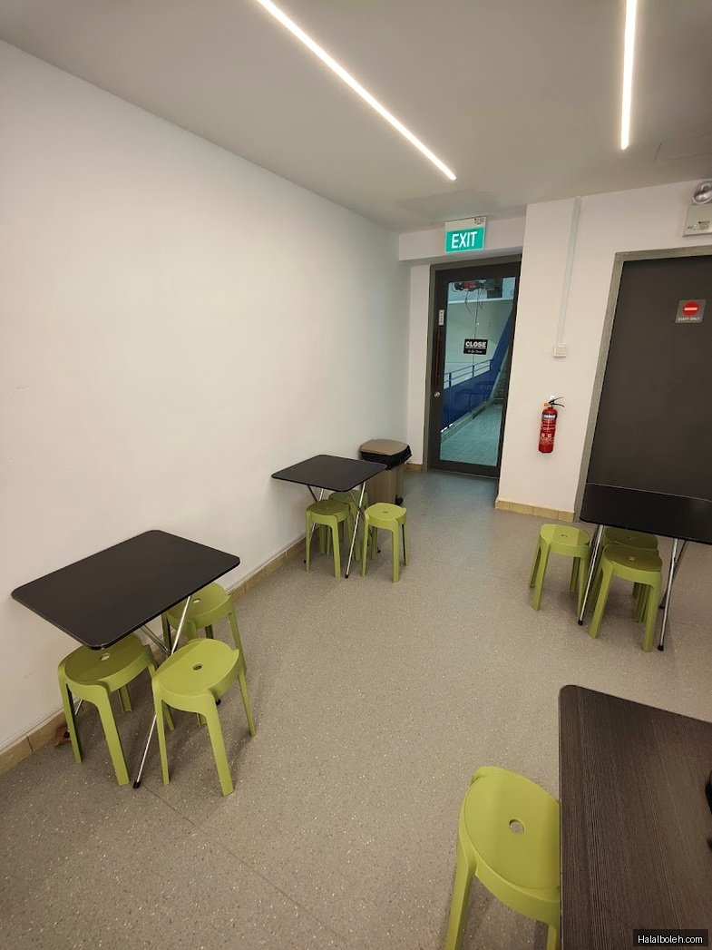 Hazreens Cafe - general