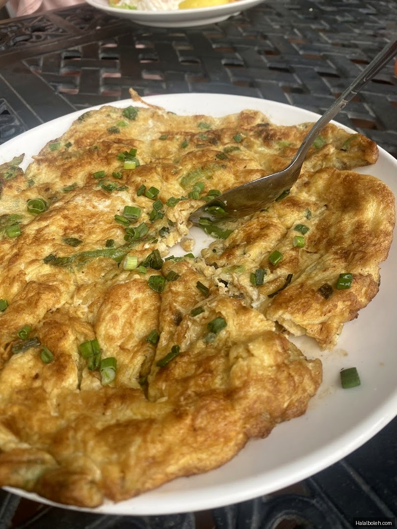 Lucky at Gain City Megastore - General