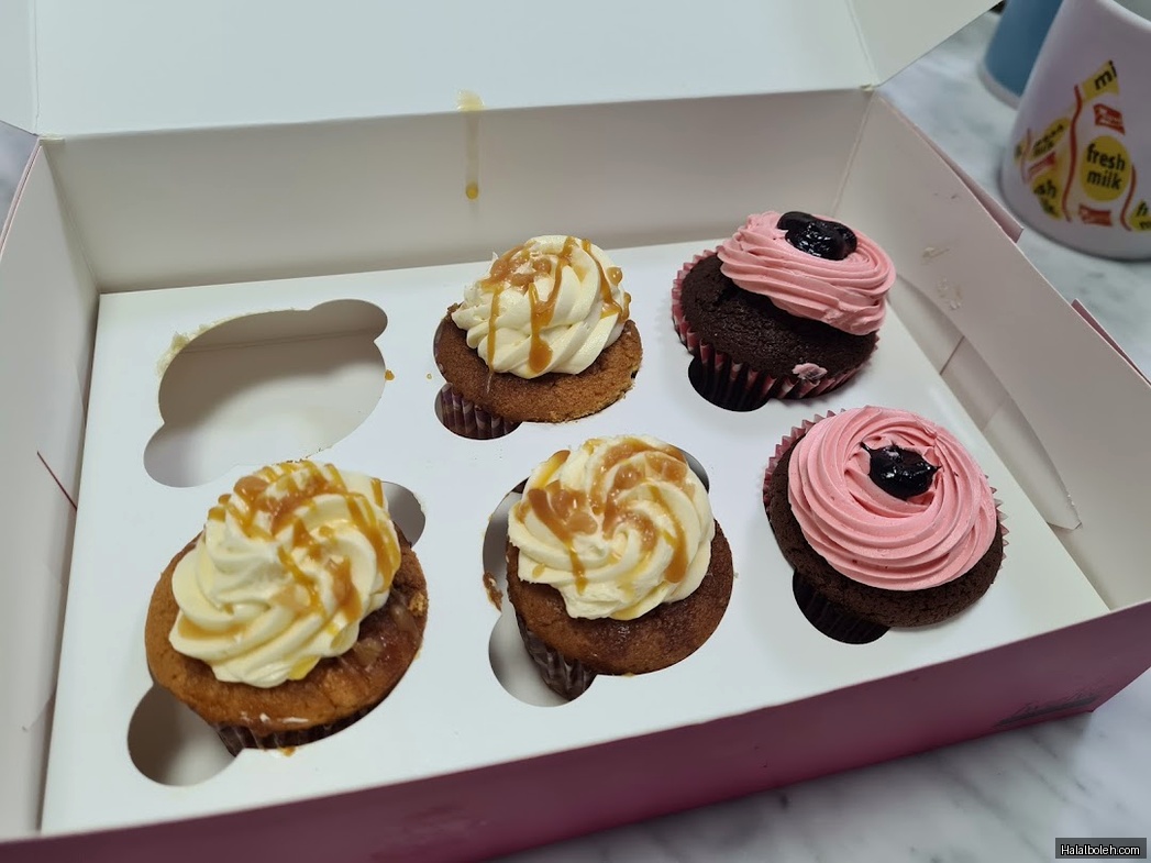 Twelve Cupcakes - general
