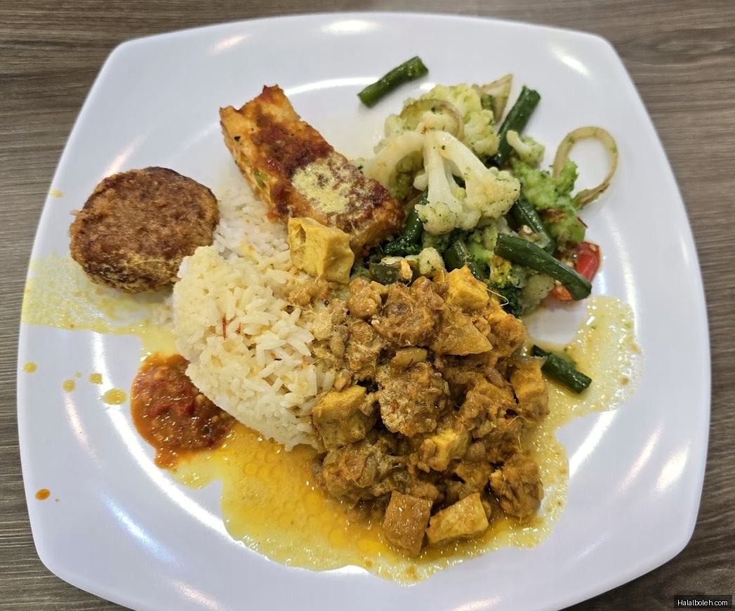 Umi's Spices at HarbourFront Centre - General