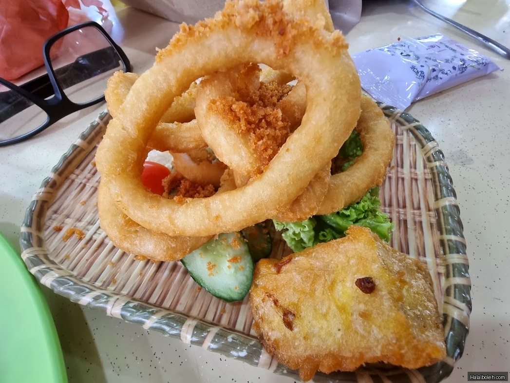 Uncle Penyet at Geylang Serai Market and Food Centre - General