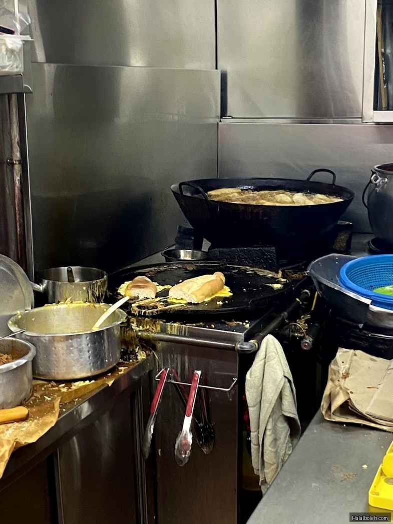 Rosy & Nora at Katong - General