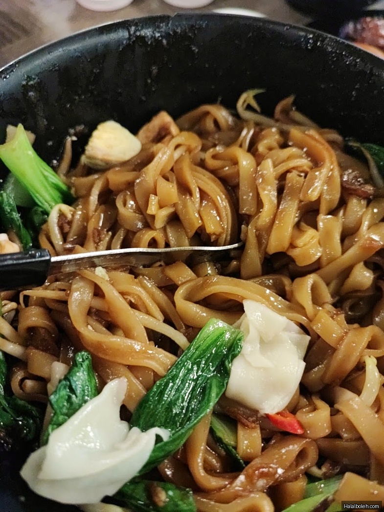 Fitra Chicken Rice at Century Square - General