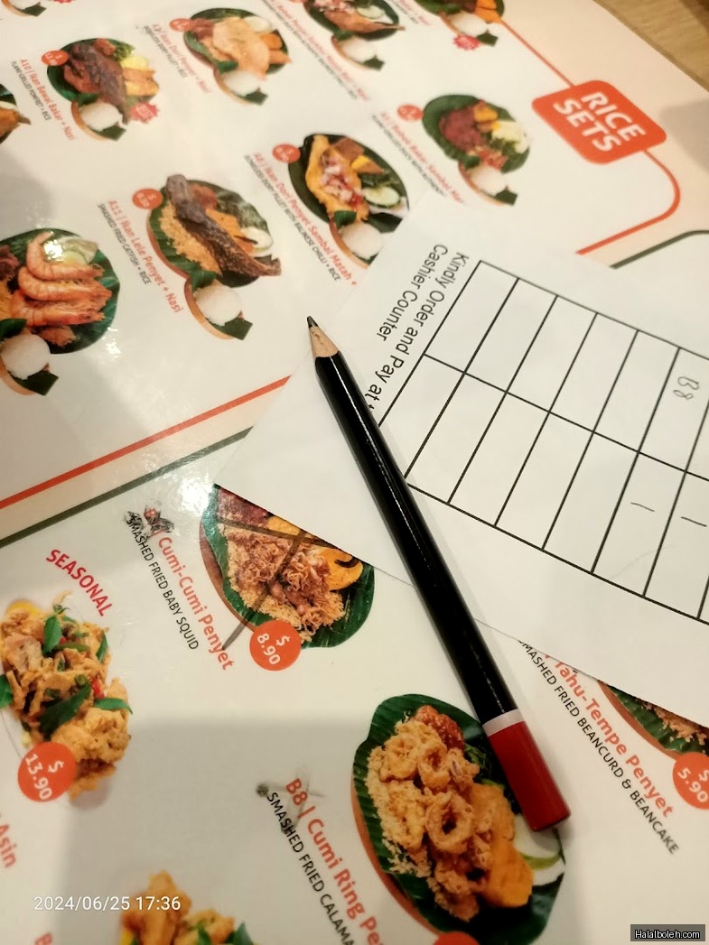 Ayam Penyet Ria - menu