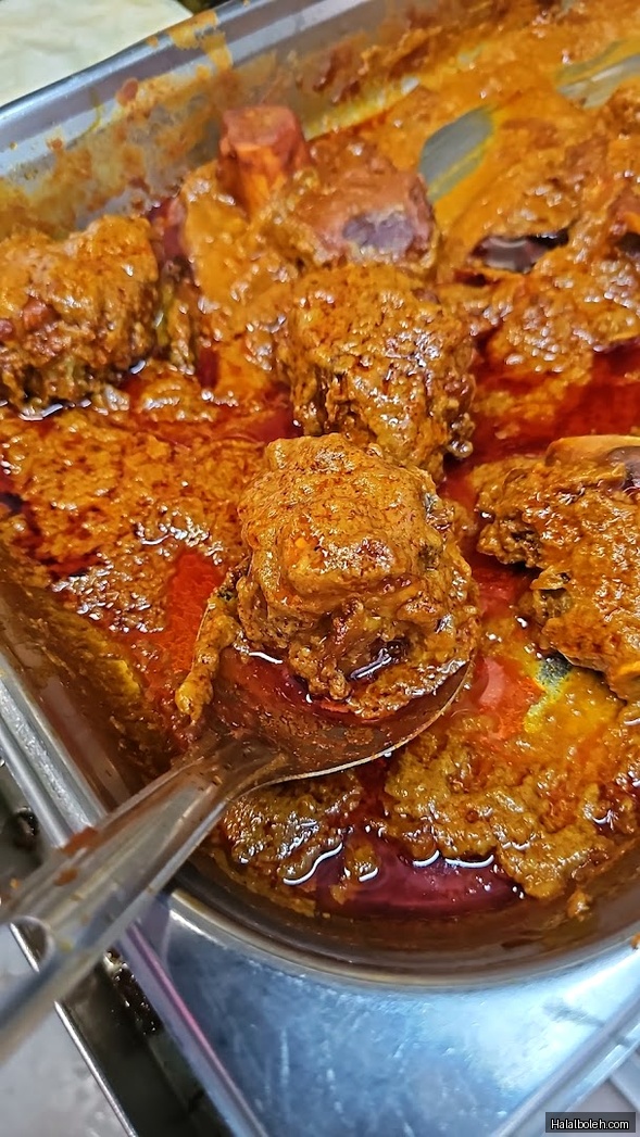 Rezki Allah at Seah Im Food Centre - General