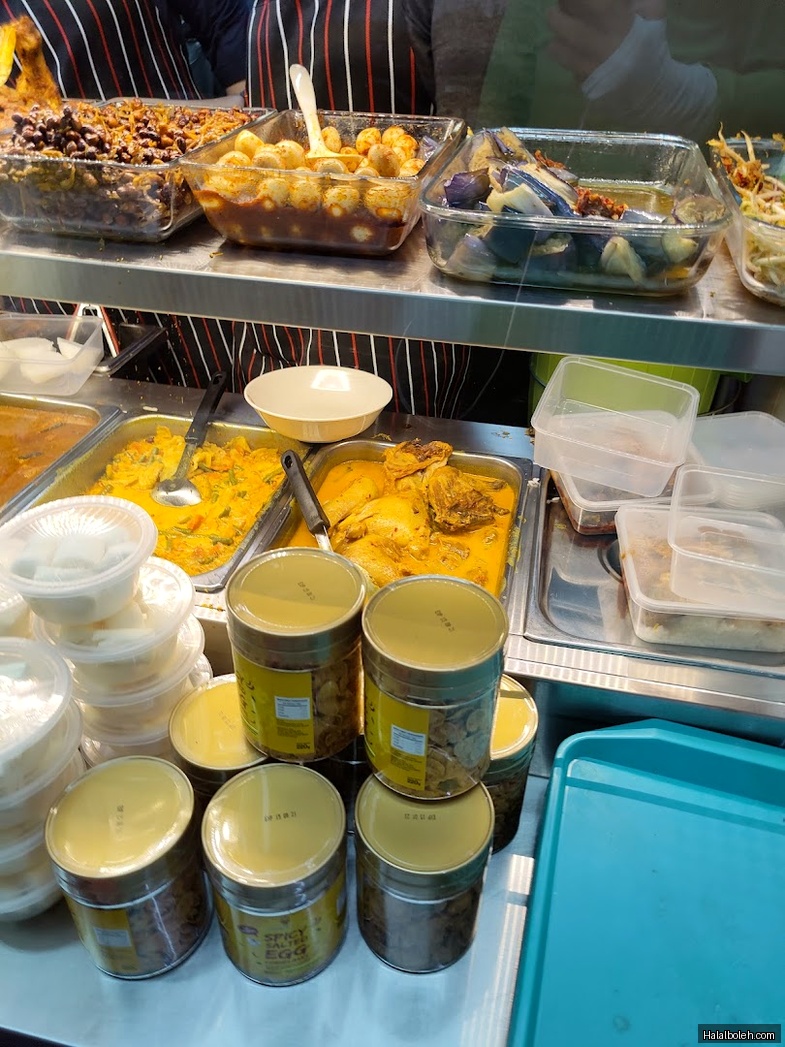 Shaliza Kitchen - general