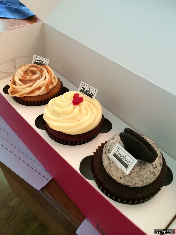 Twelve Cupcakes - general