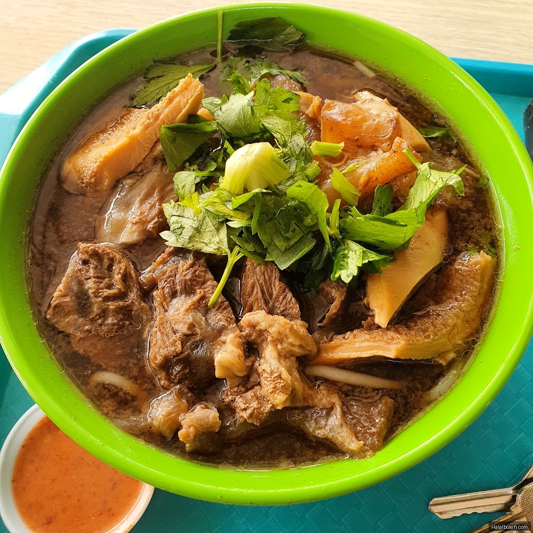 Beef King by Yassin Kampung - general