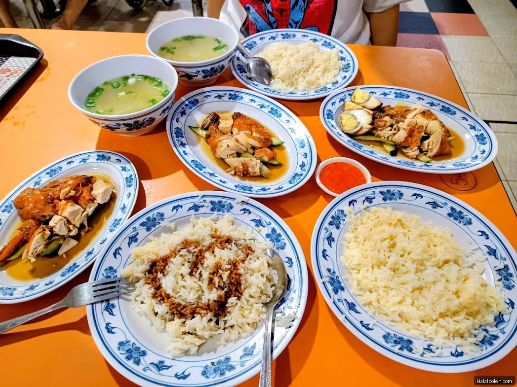 Al Hikmah Chicken Rice - general