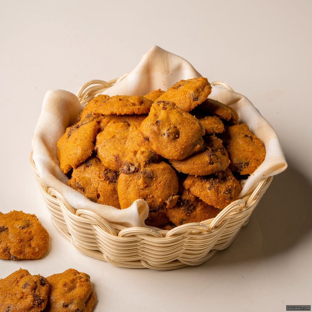 Famous Amos - general