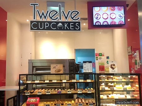 Twelve Cupcakes - general