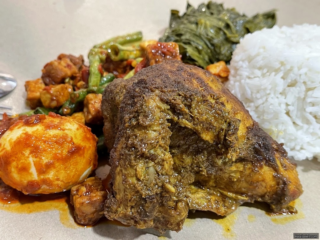 Minang House at Lucky Plaza - General