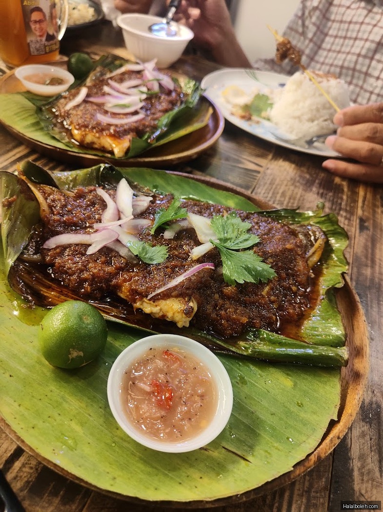 Warong Satay Abang Botak at At the Park ( former Pasir Ris Fishing Pond) - General