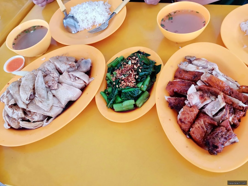 Edmond Chicken Rice at Tanglin Halt Market - General