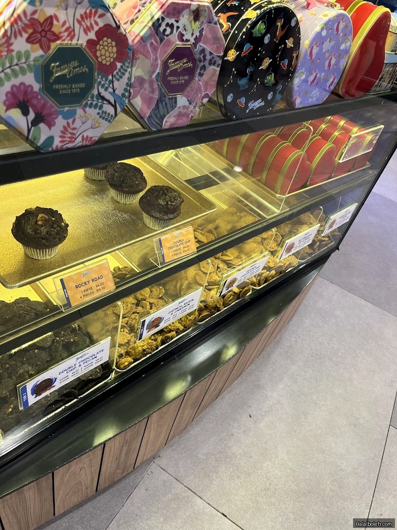 Famous Amos - general