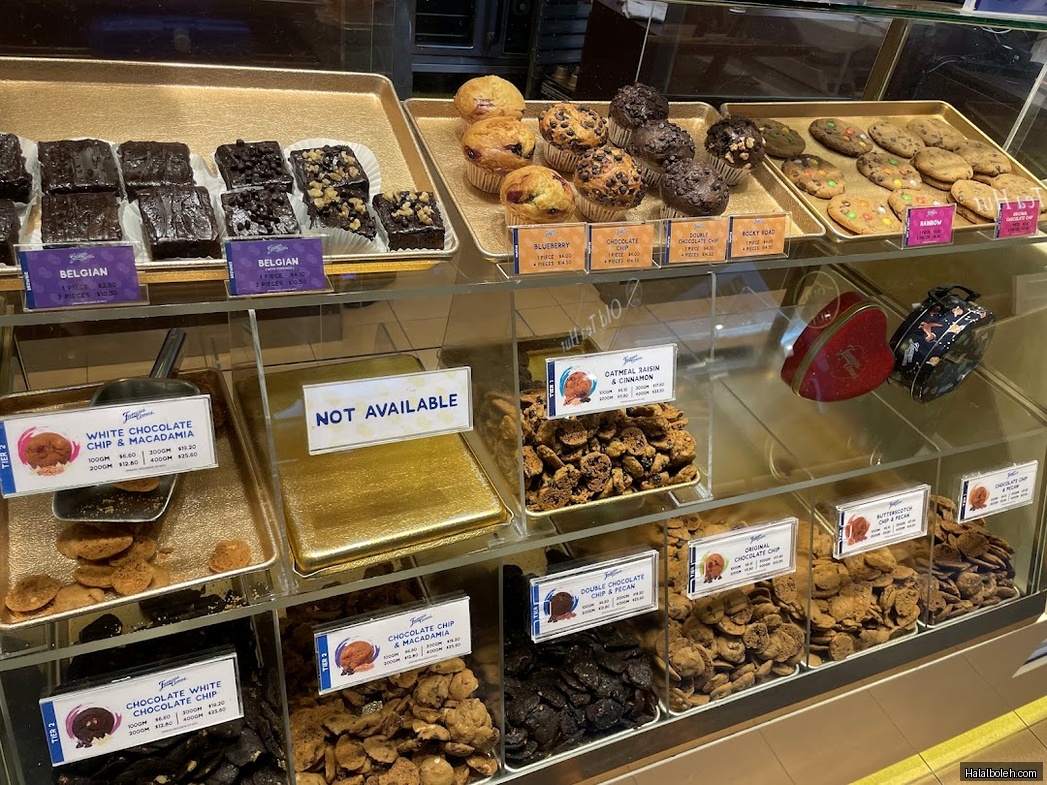 Famous Amos - general