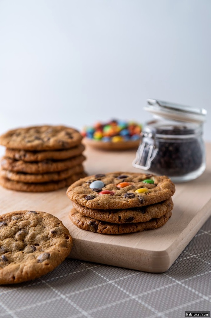 Famous Amos - general