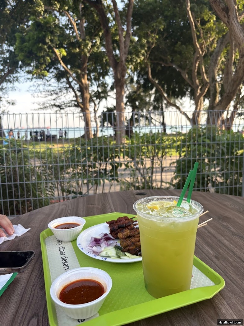 High Kee BBQ Seafood at East Coast Lagoon Food Village - General